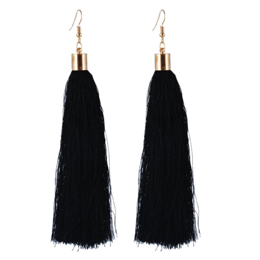 ✨SALE✨ Beautiful Black Tassel Earrings!